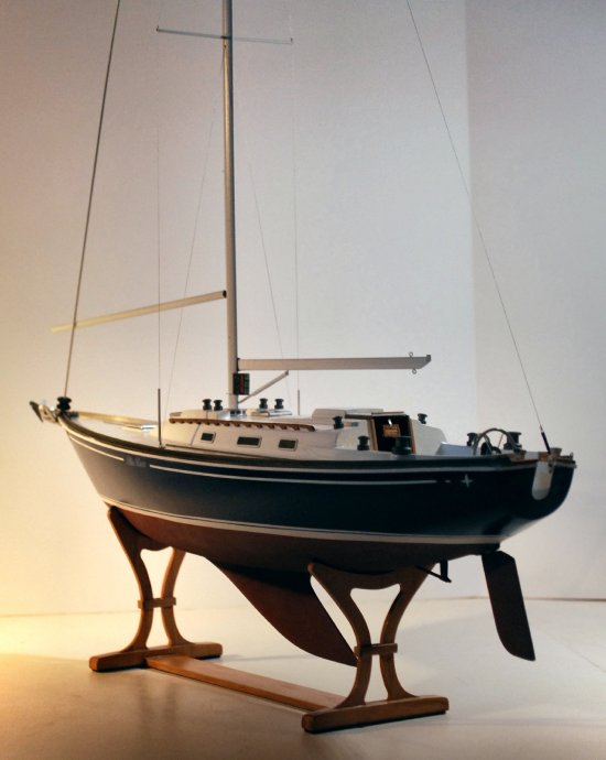 C&C 39 on her stand - Blue Raven Image of C&C 39 - Blue Raven