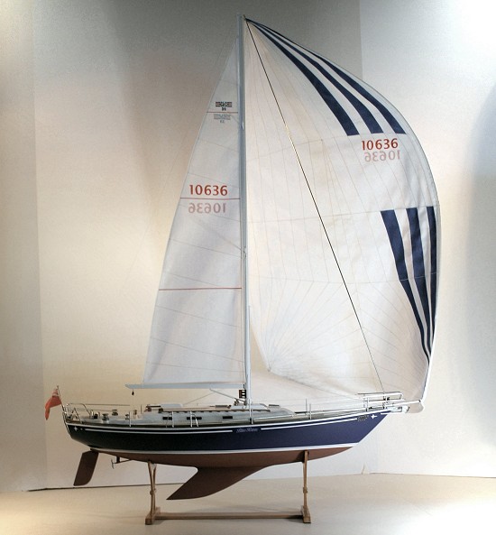 C&C 39 model - Blue Raven Image of C&C 39 model